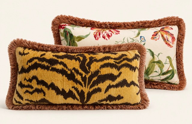 obilis-tiger-lumbar-cushion-backed-in-colefax-fowler-delft-tulips